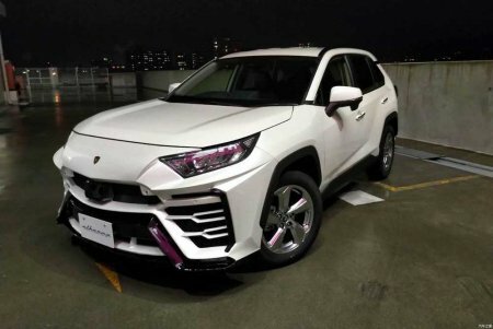 Японцы замаскировали Toyota RAV4 под Lamborghini Urus